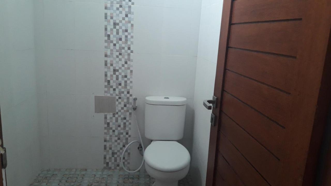 Sanata Yoga Guesthouse Canggu Buitenkant foto