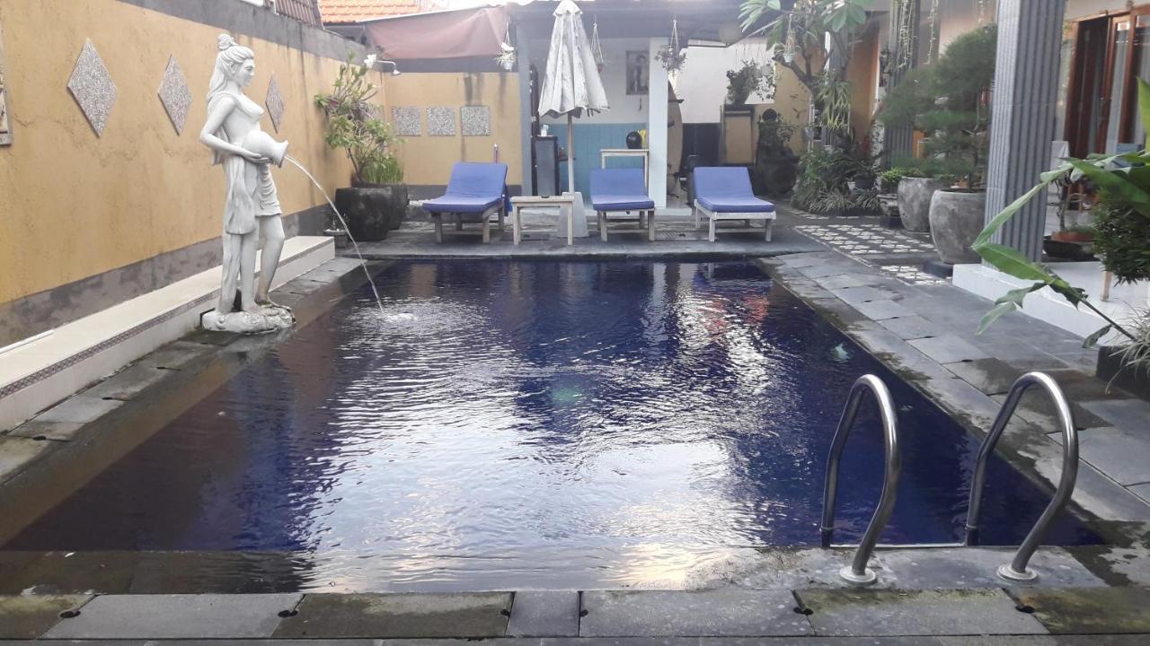 Sanata Yoga Guesthouse Canggu Buitenkant foto