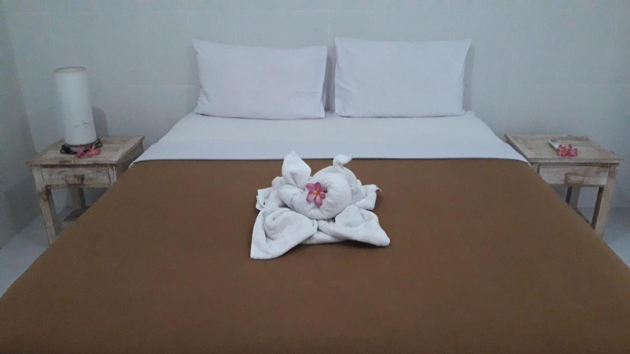 Sanata Yoga Guesthouse Canggu Buitenkant foto