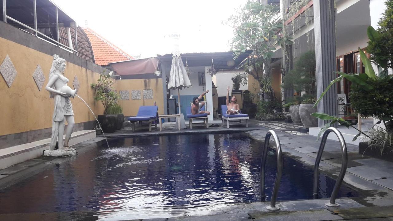 Sanata Yoga Guesthouse Canggu Buitenkant foto