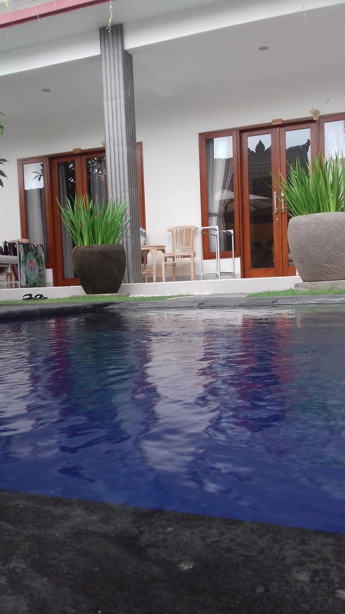 Sanata Yoga Guesthouse Canggu Buitenkant foto