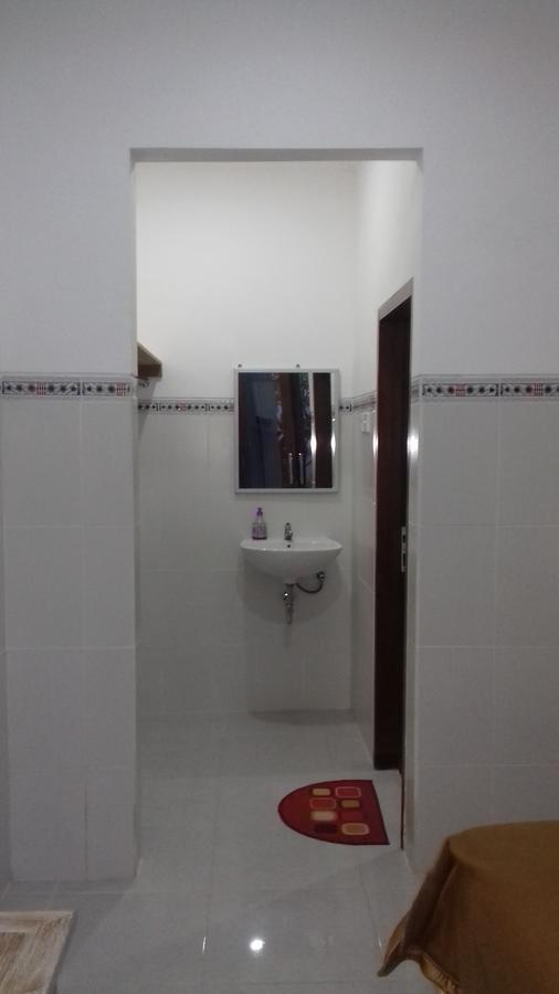 Sanata Yoga Guesthouse Canggu Buitenkant foto