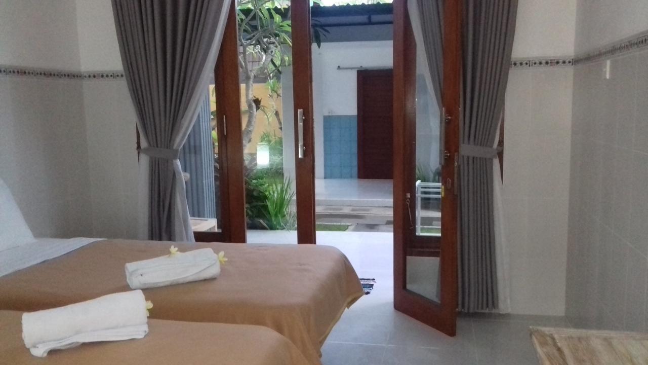 Sanata Yoga Guesthouse Canggu Buitenkant foto