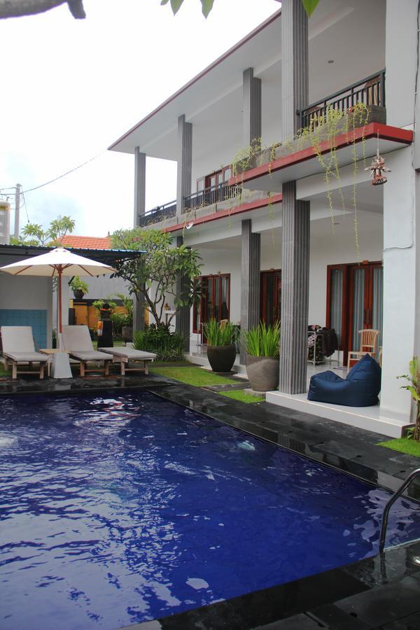 Sanata Yoga Guesthouse Canggu Buitenkant foto