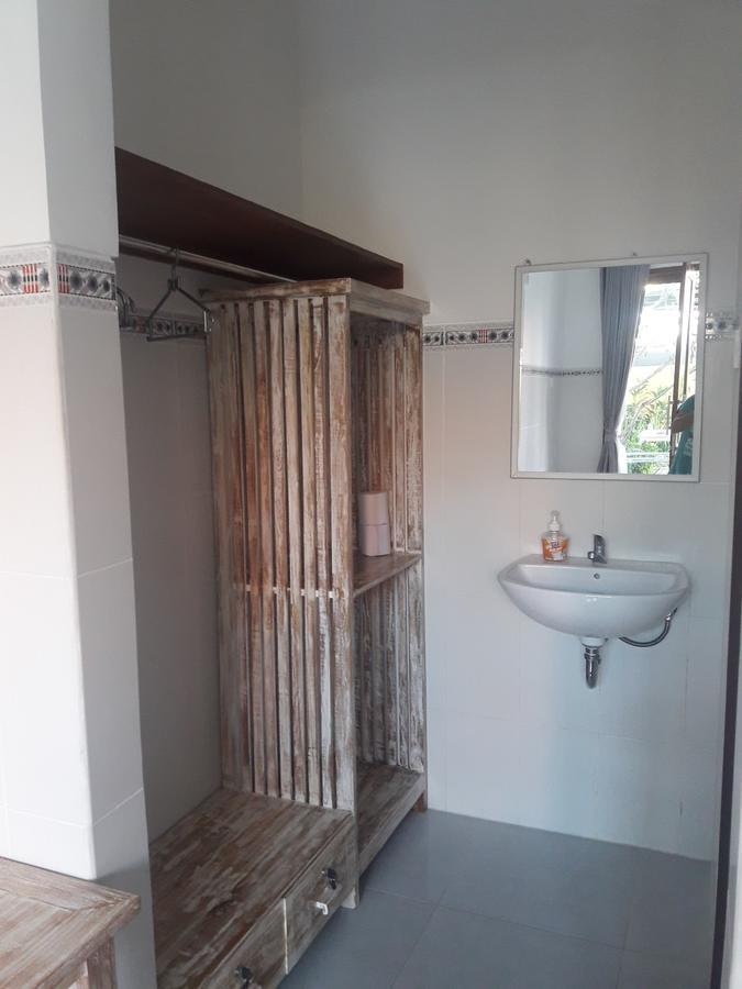 Sanata Yoga Guesthouse Canggu Buitenkant foto
