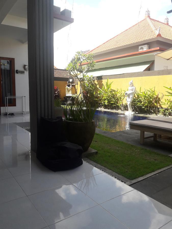 Sanata Yoga Guesthouse Canggu Buitenkant foto